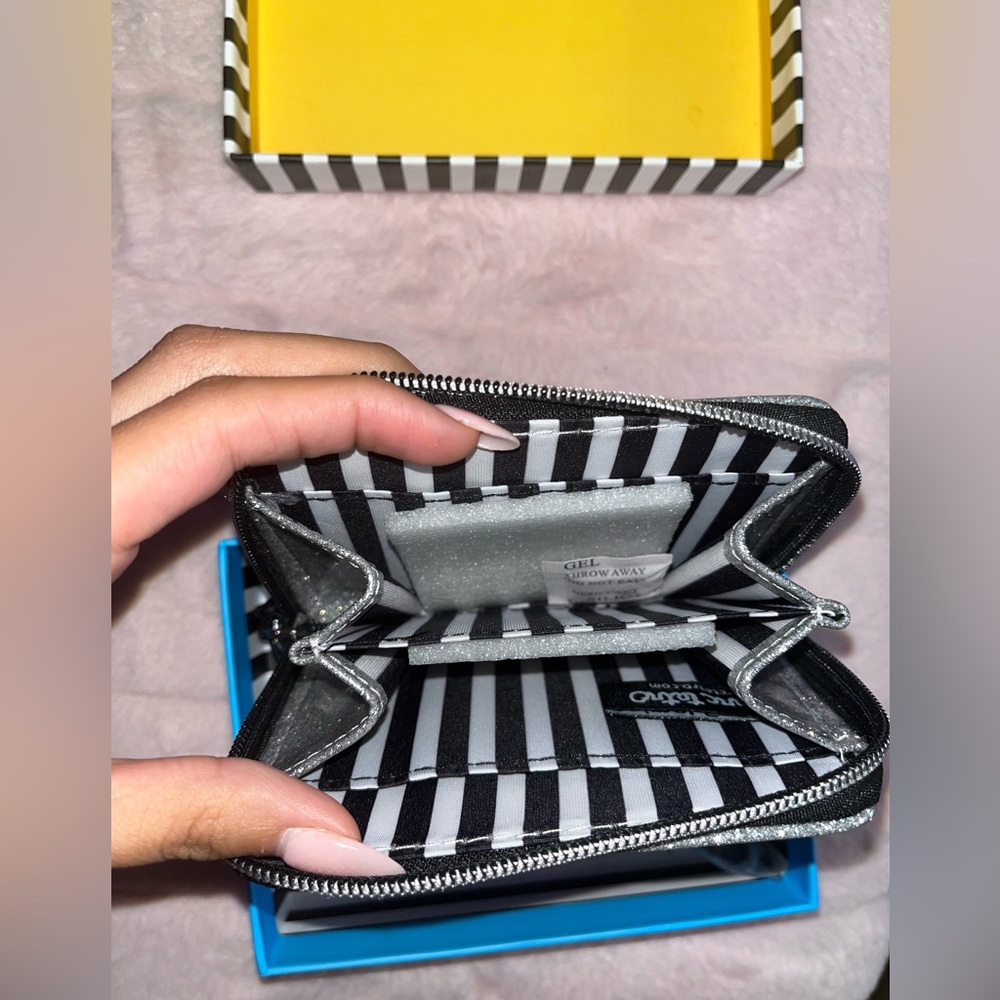 miniature schnauzer wallet